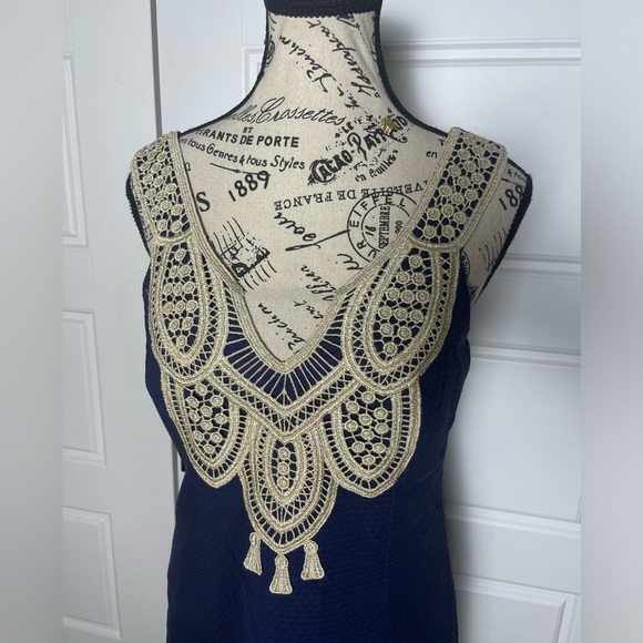 Lilly Pulitzer LARGO True Navy Embroidered Shift Dress Size 2 - Picture 5 of 9